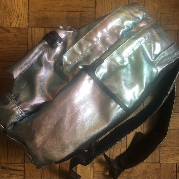 New‼️ VICTORIA’S SECRET PINK HOLOGRAM CAMPUS BACKPACK - Picture 3 of 5